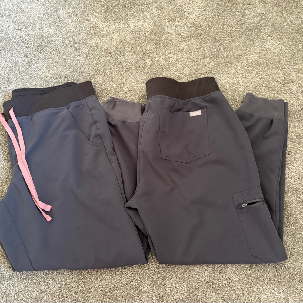 Figs Medium PETITE Charcoal Gray Zemora Joggers with Pink Draw String (2 pairs)